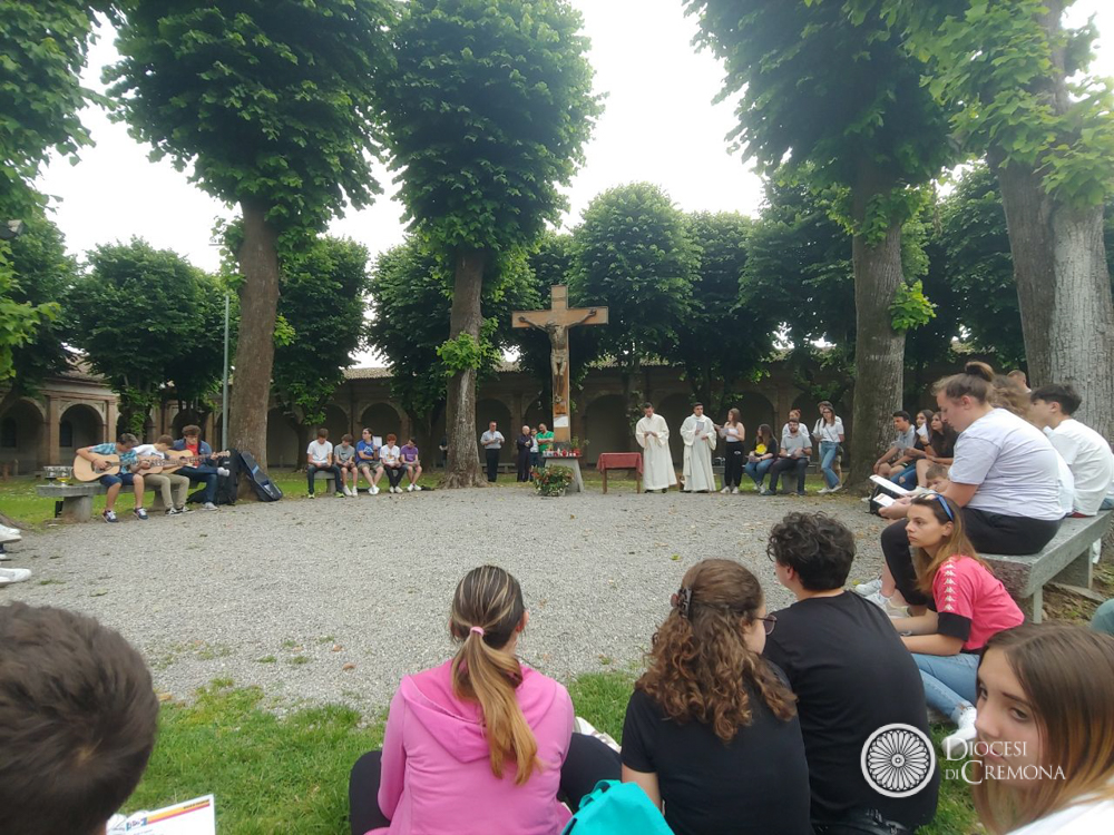 La sinodalità di un nuovo cammino comune tra “Giovani e Vescovi” - Diocesi  di Pavia