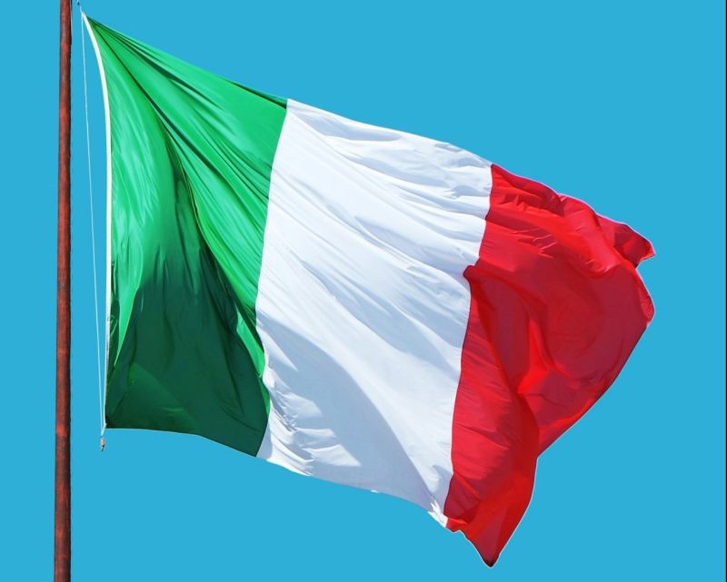 bandiera italia tricolore